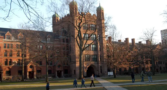 Las mejores universidades que se parecen a Hogwarts 2021 - Universidad de Yale