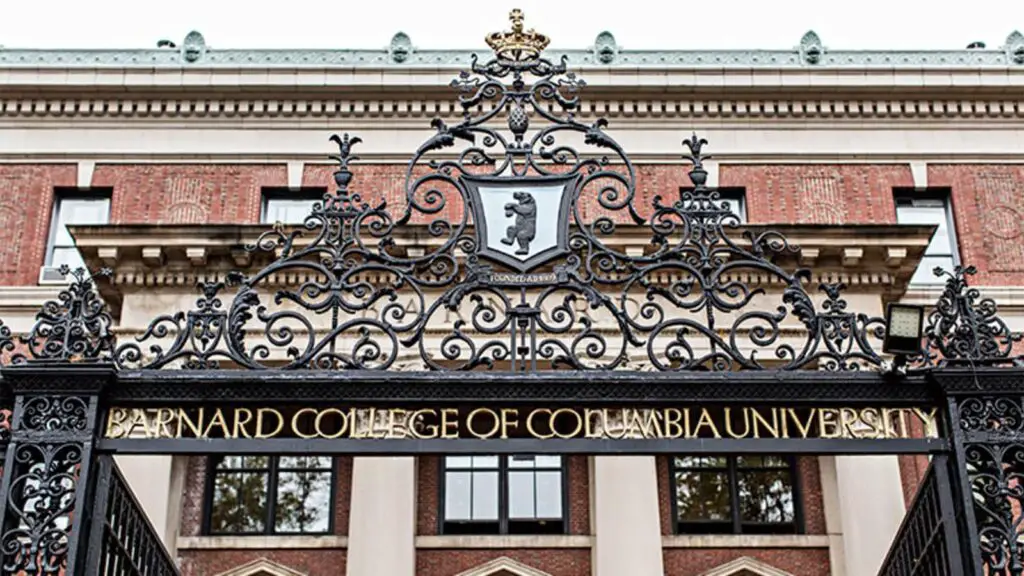 Dünyanın En Pahalı 10 Üniversitesi 2022 - barnard koleji