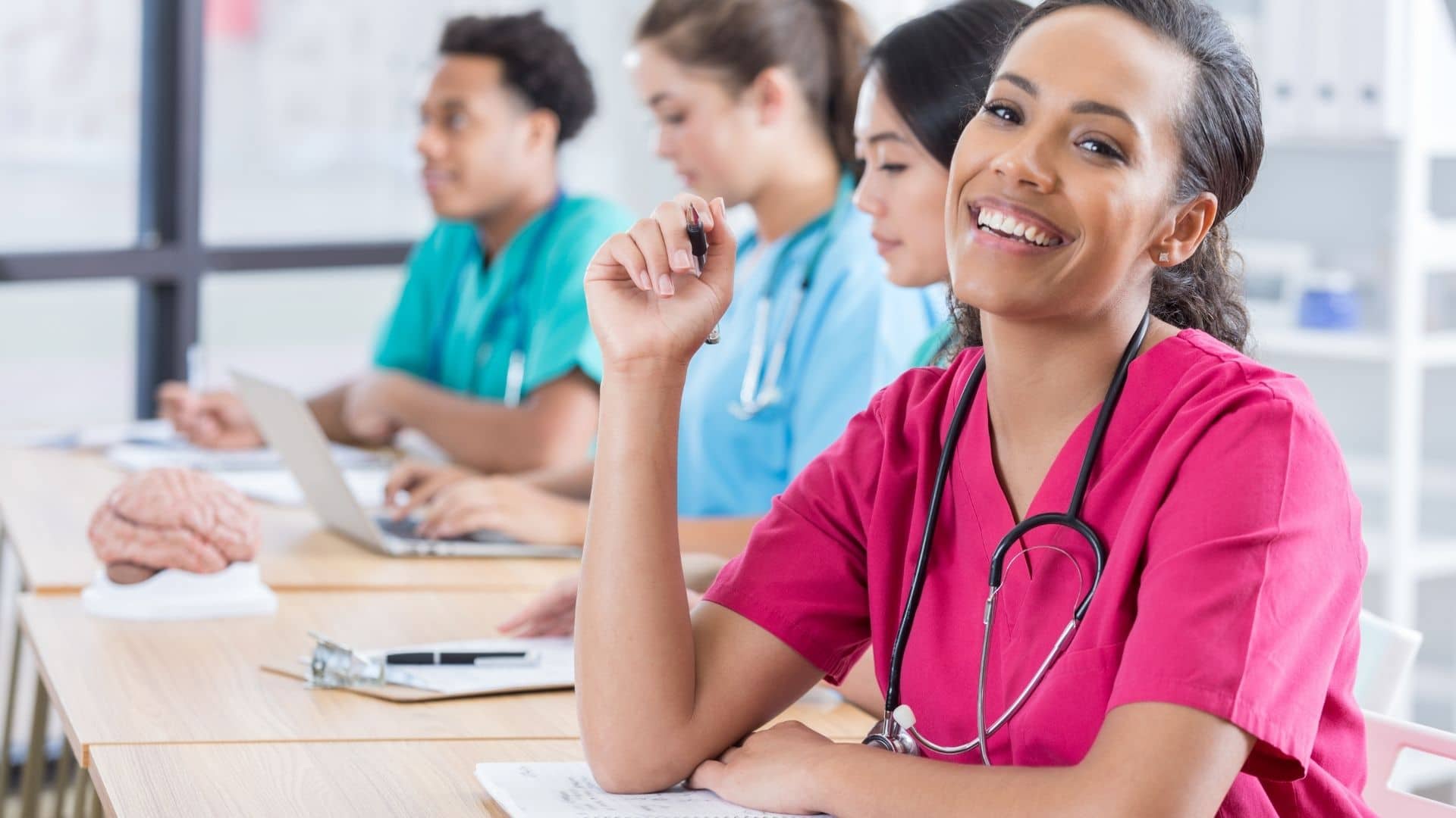 Top 10 Easy Nursing Schools To Get Into In USA 2022